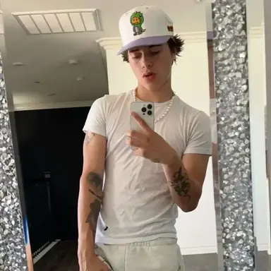 Profile image of Grayson Miles