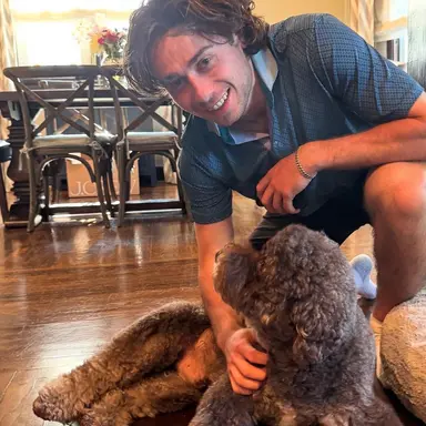 Profile image of Quinn hughes