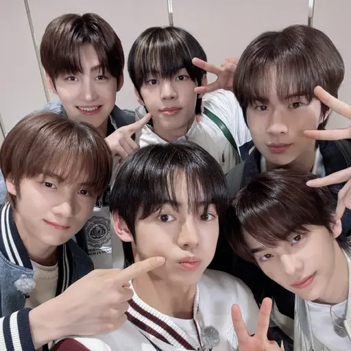 jia_10의 투어스 경민 채험