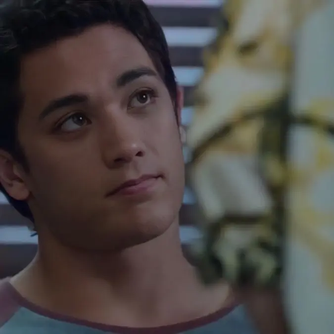 PaleRock1073의 Mako Mermaids