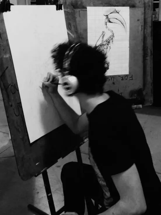 Moonlightsky123의 He's an artist