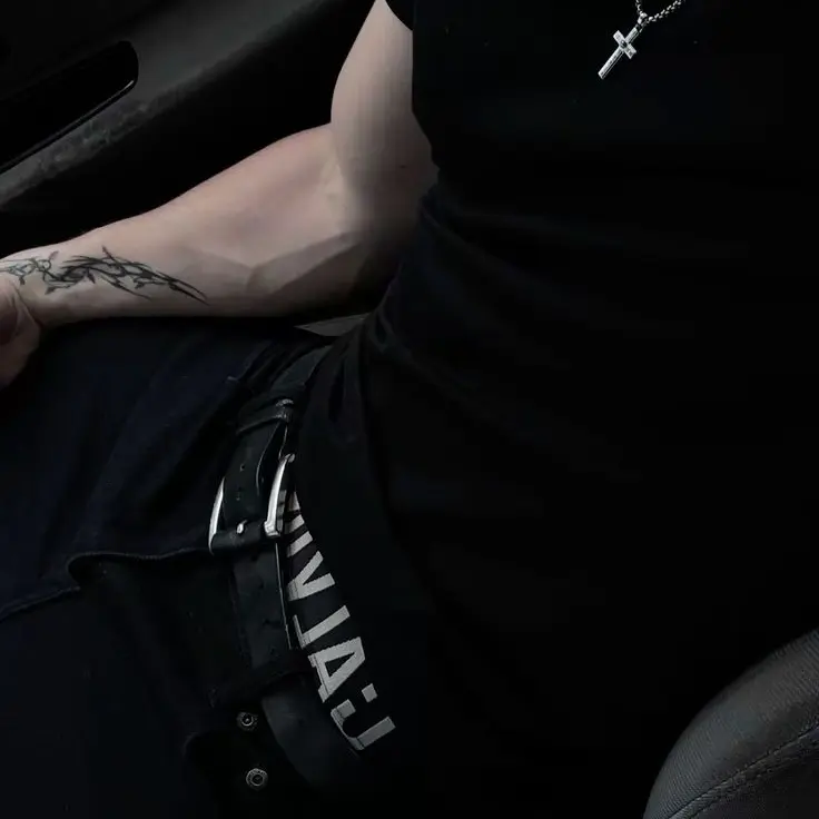 aurigacmakez의 Your clingy, loving boyfriend