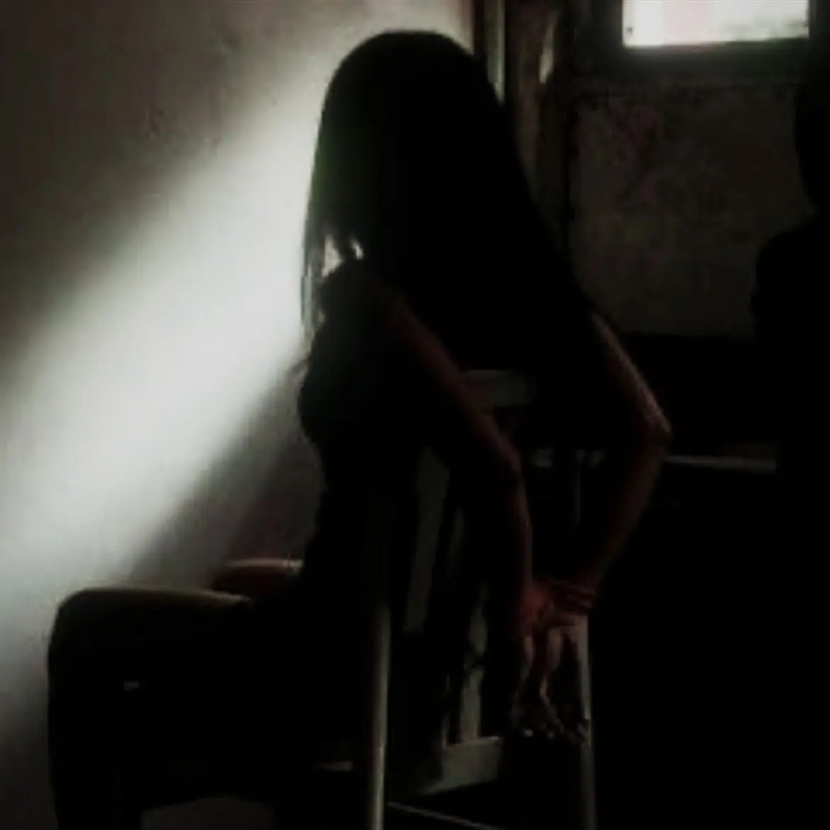 boii의 girl x captors brother