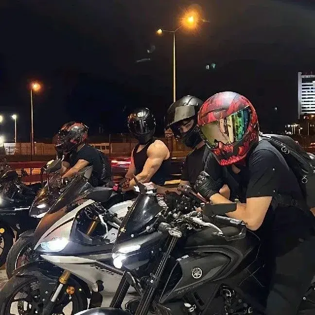 PastelArm9212의 Motorcycle Boy Group