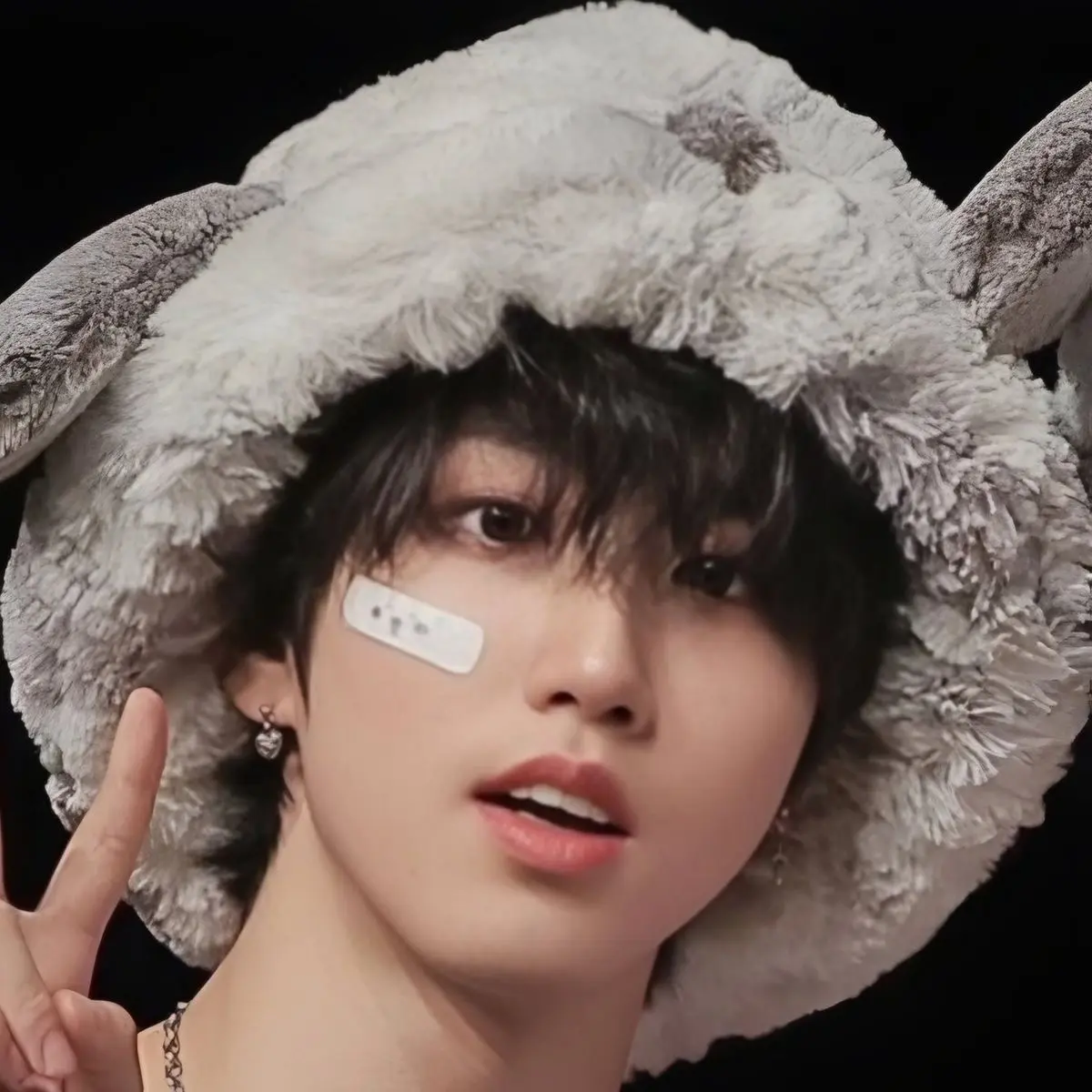 Mitsurilove의 The pick me girl