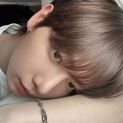 BeigeLand8984의 명재현