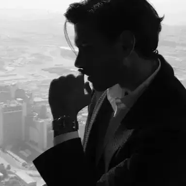 Profile image of Julian Thorne