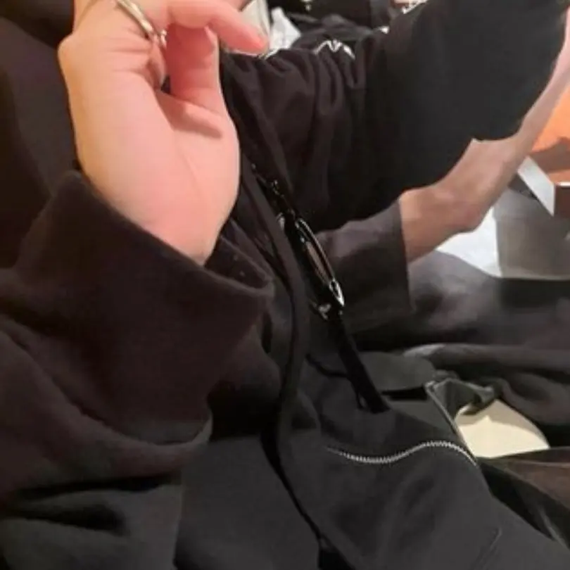 SilkyWasp7061의 幼馴染パロディ