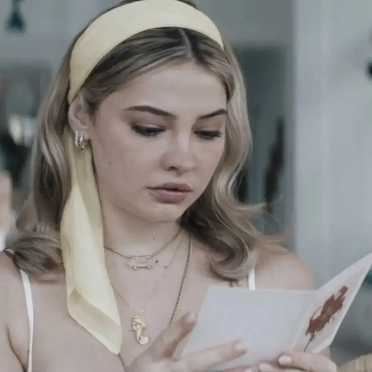 SpongyHoist0319의 Elara Vance