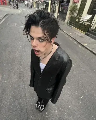 CoolTire6495의 Yung Blud