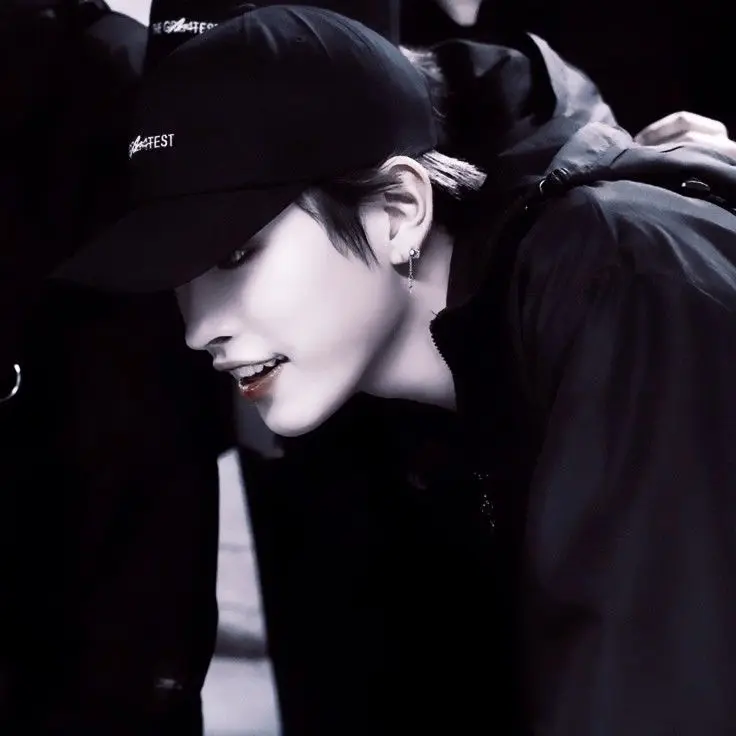 dpdlxlwmakstkqn000의 김홍중