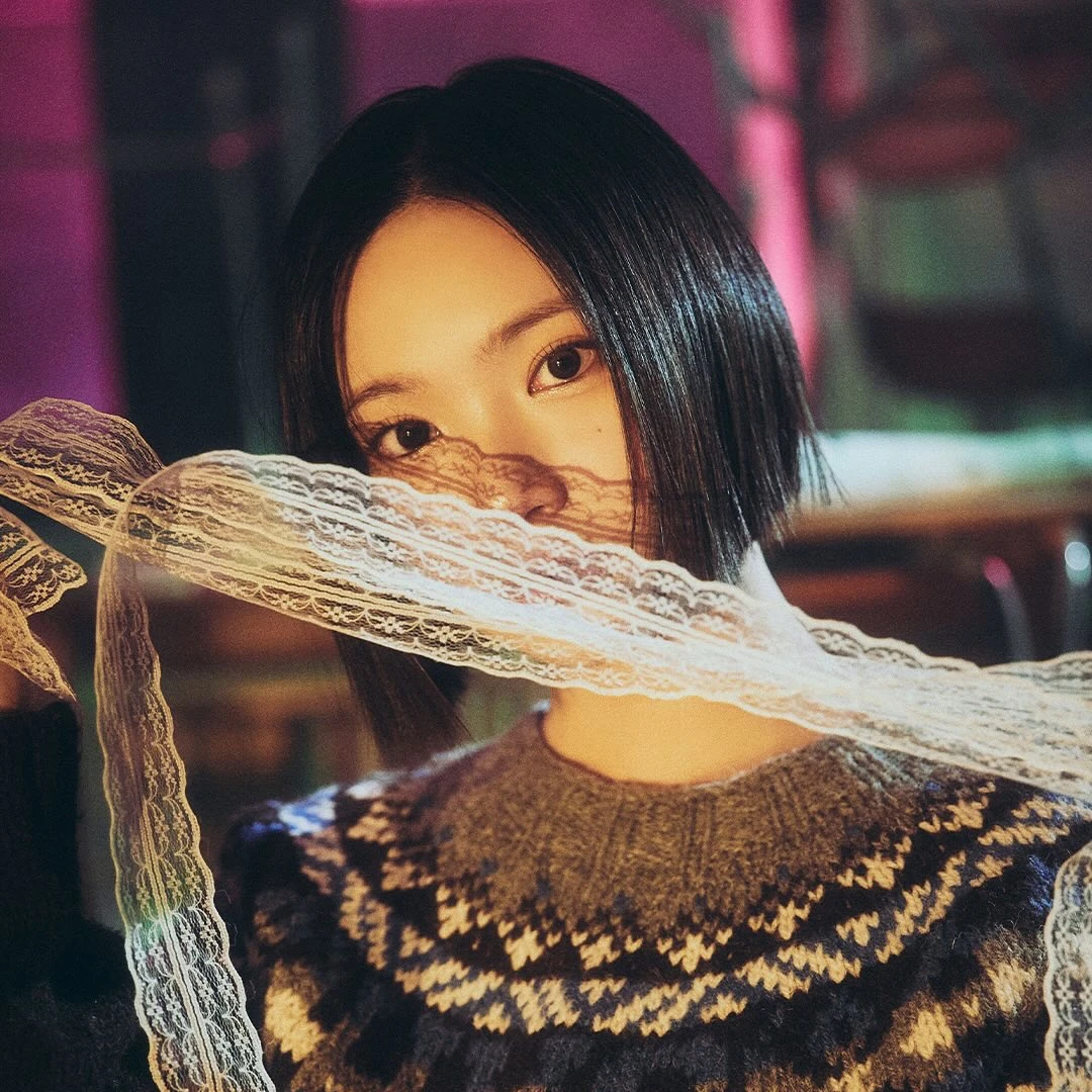 최 지 우