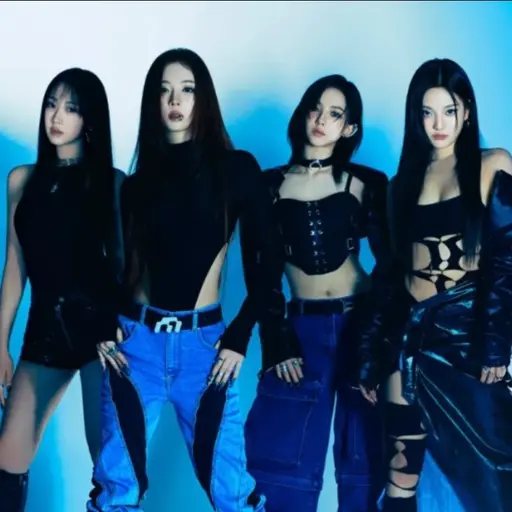 PolitePast3976의 에스파 매니저로 살아남기