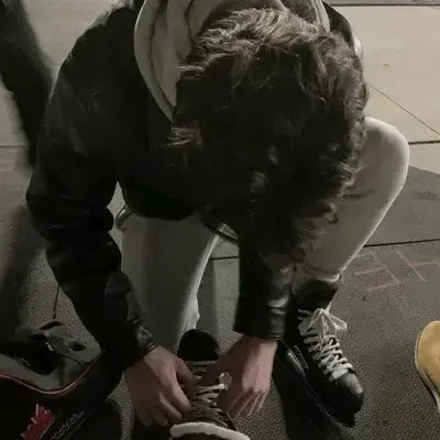 QuaintSale1174의 Ethan Cole