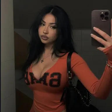 Profile image of Lianna