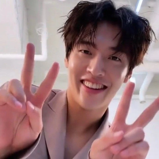 강하늘