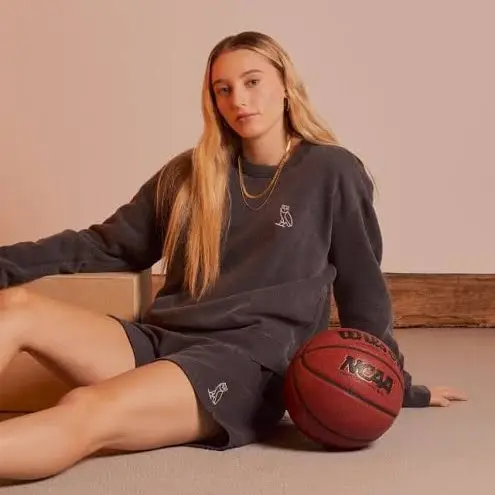 FunkyEpoch1557의 Azzi fudd and Paige bueckers daughter