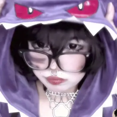 Profile image of Ren