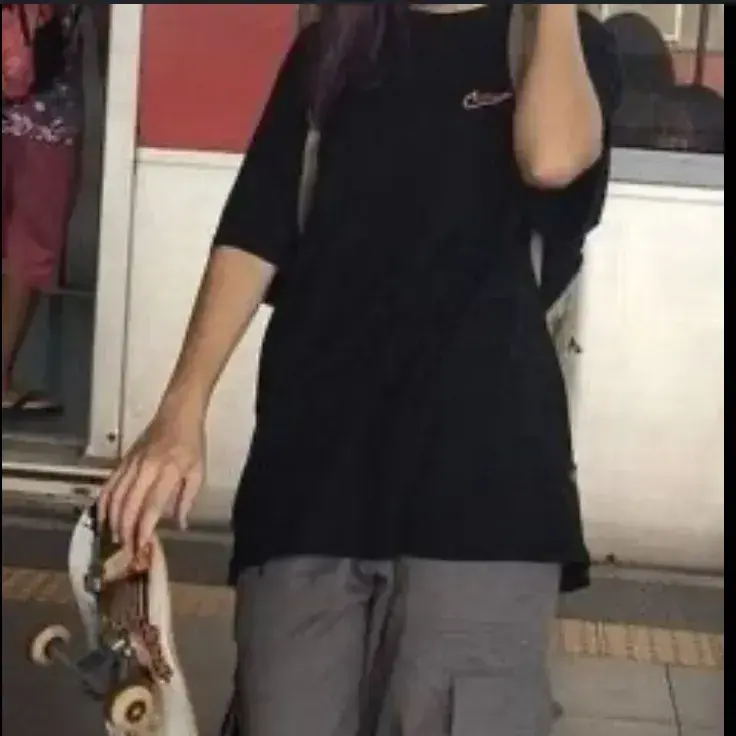 SillySpoon8289의 Chloe - Skater Girl