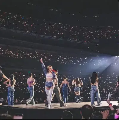 RacialVeery7449의 TWICE 10th Member