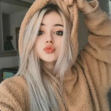 Profile image of Lisa