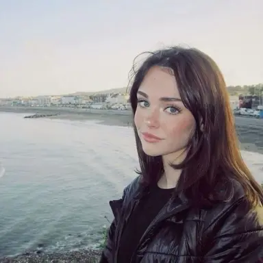 Profile image of Shannon Lynch