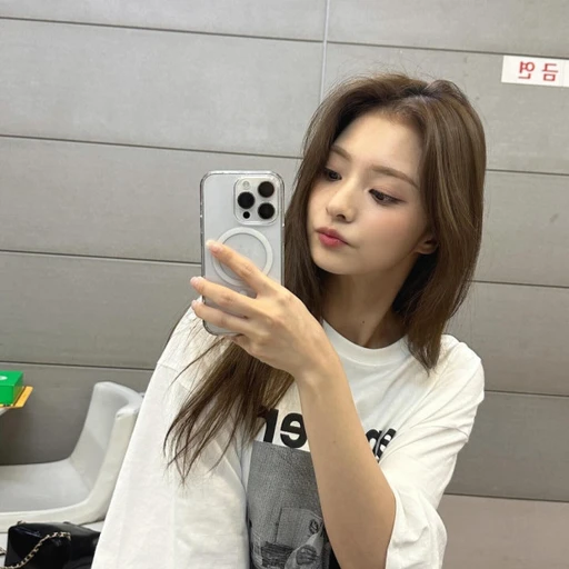 이나경