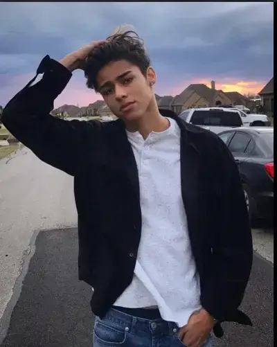 ThickChild1421의 Mateo Garcia