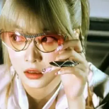 Profile image of Min-seo