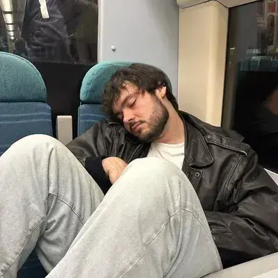 BlueFlax7943의 James Marriott