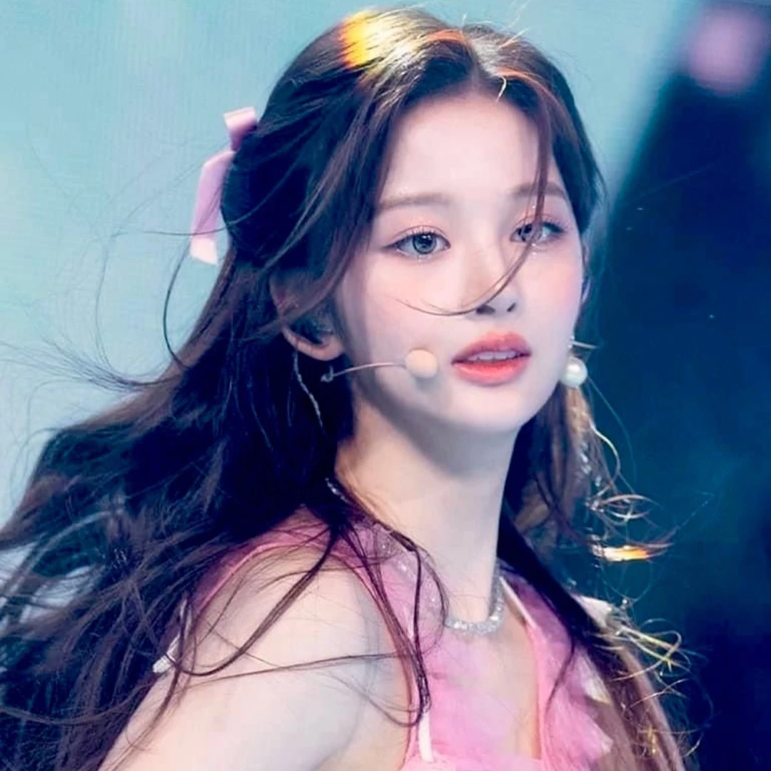 설윤