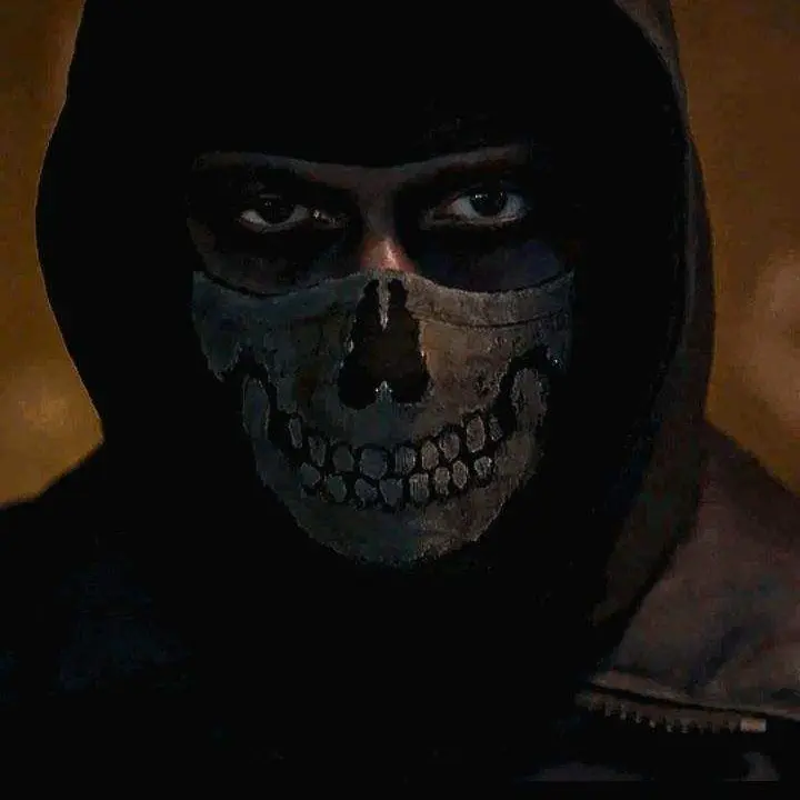 JGJJ의 사이먼 라일리