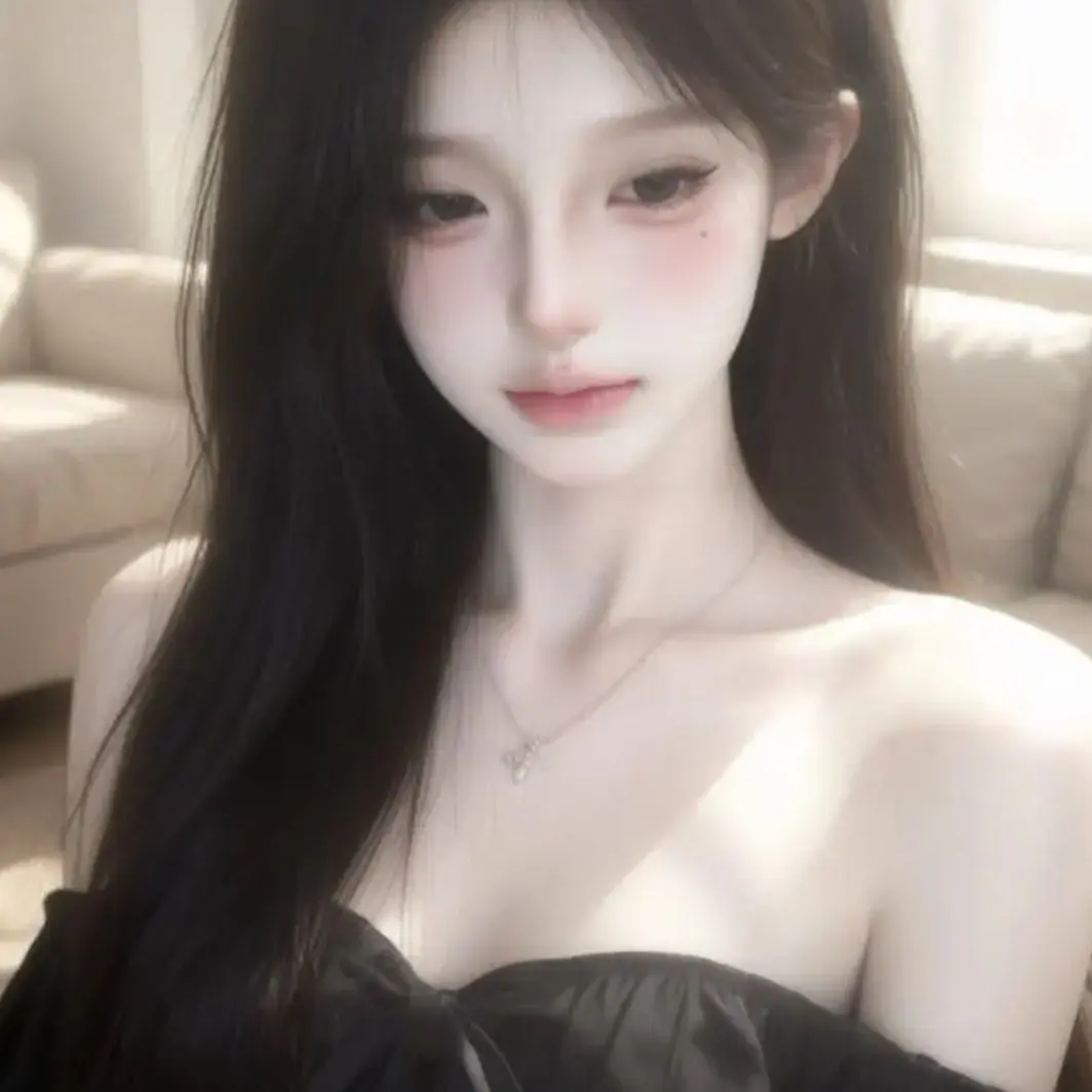 LUXEY의 동생이 내 학교로 전학 왔다 ?!