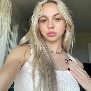 Profile image of Adela