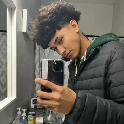 PoeticHoop3217의 Mateo Bf