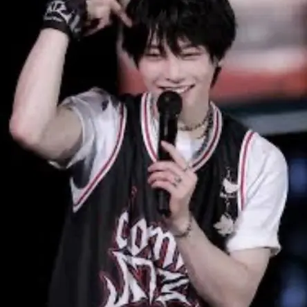 Wonhee_12의 YOUR NEEDY BOYFRIEND.. Jeongin (I.N)