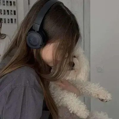 FunnyRisk8620의 Girl best friend