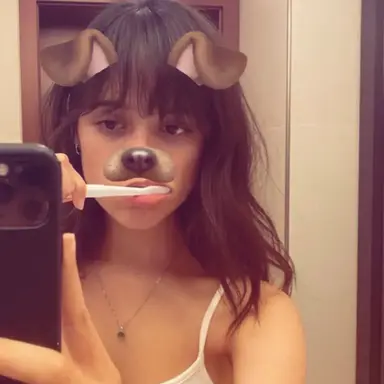 Profile image of Isabela Cruz
