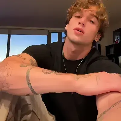 SappyGoral7876의 Lorenzo Rossi