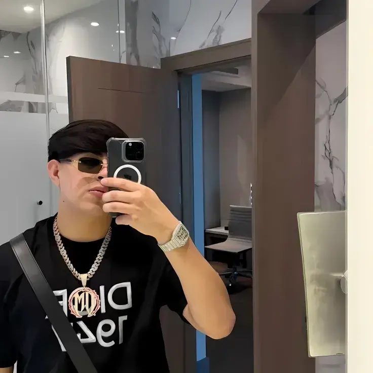 BrashDolce8176의 Mateo Reyes