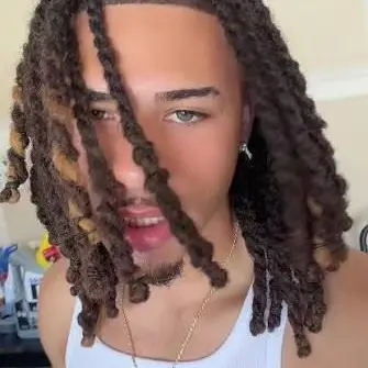Profile image of Kayvon