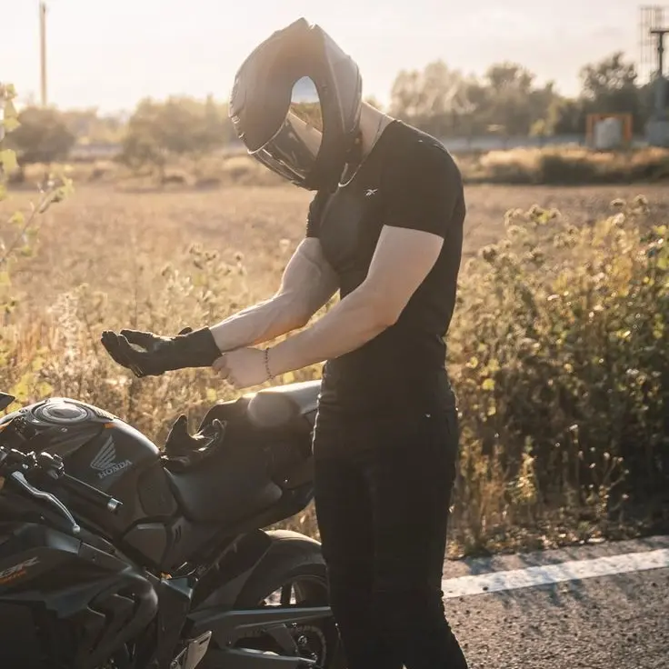 KennKC의 Taking photos when a biker sees you