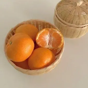 RainyWing7088의 "크림소다와 샹들리에."