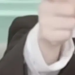 877의 だっこは{{user}}せんせーの特権！