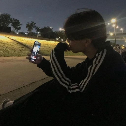 김지운