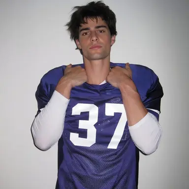 Profile image of Noah Hayes