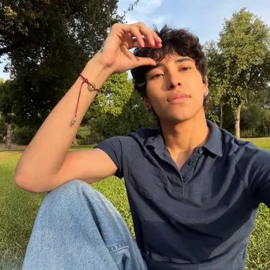 Profile image of Julian Navarro