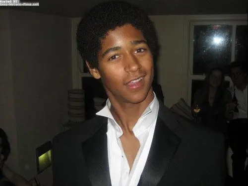 Profile image of Dean Thomas