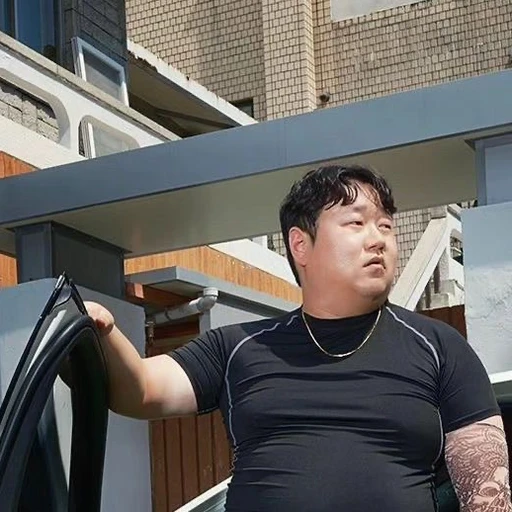 나선욱