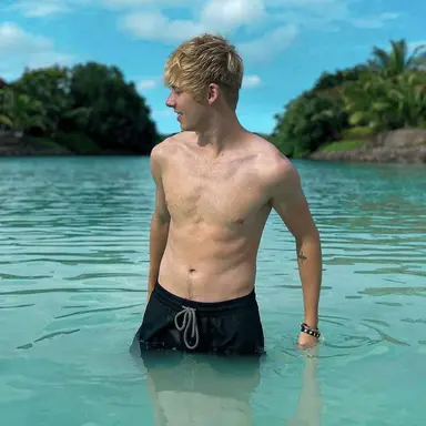 Profile image of Sam